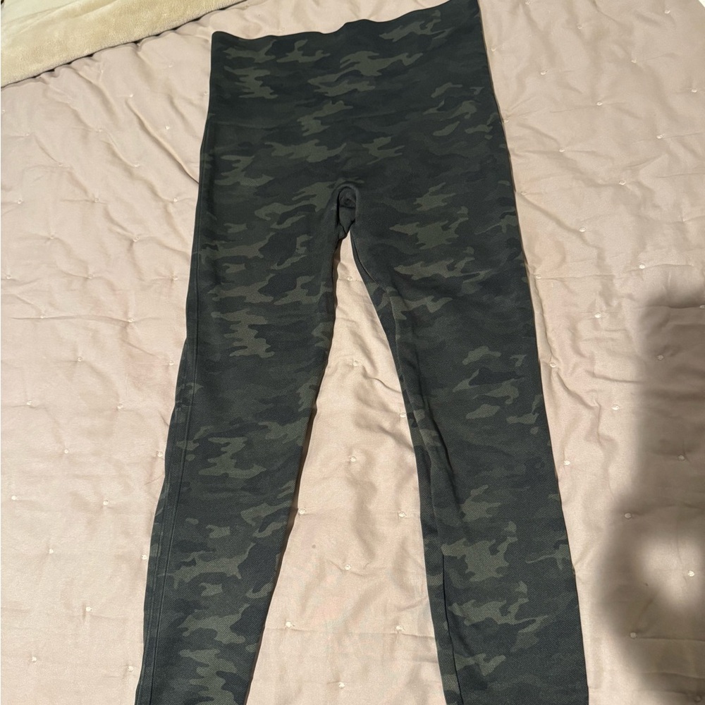 SPANX Women’s Camo Leggings in Dark Green